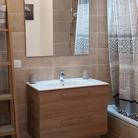 Neuf 42m² Au Pied Des Pistes, 1 Ch, Balcon, Casier A Skis - Fr-1-573-131 Apartment